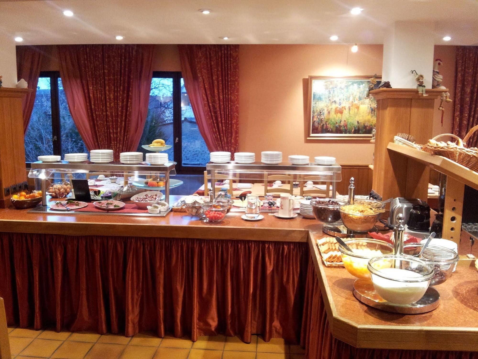 Hotel Le Riquewihr Zewnętrze zdjęcie