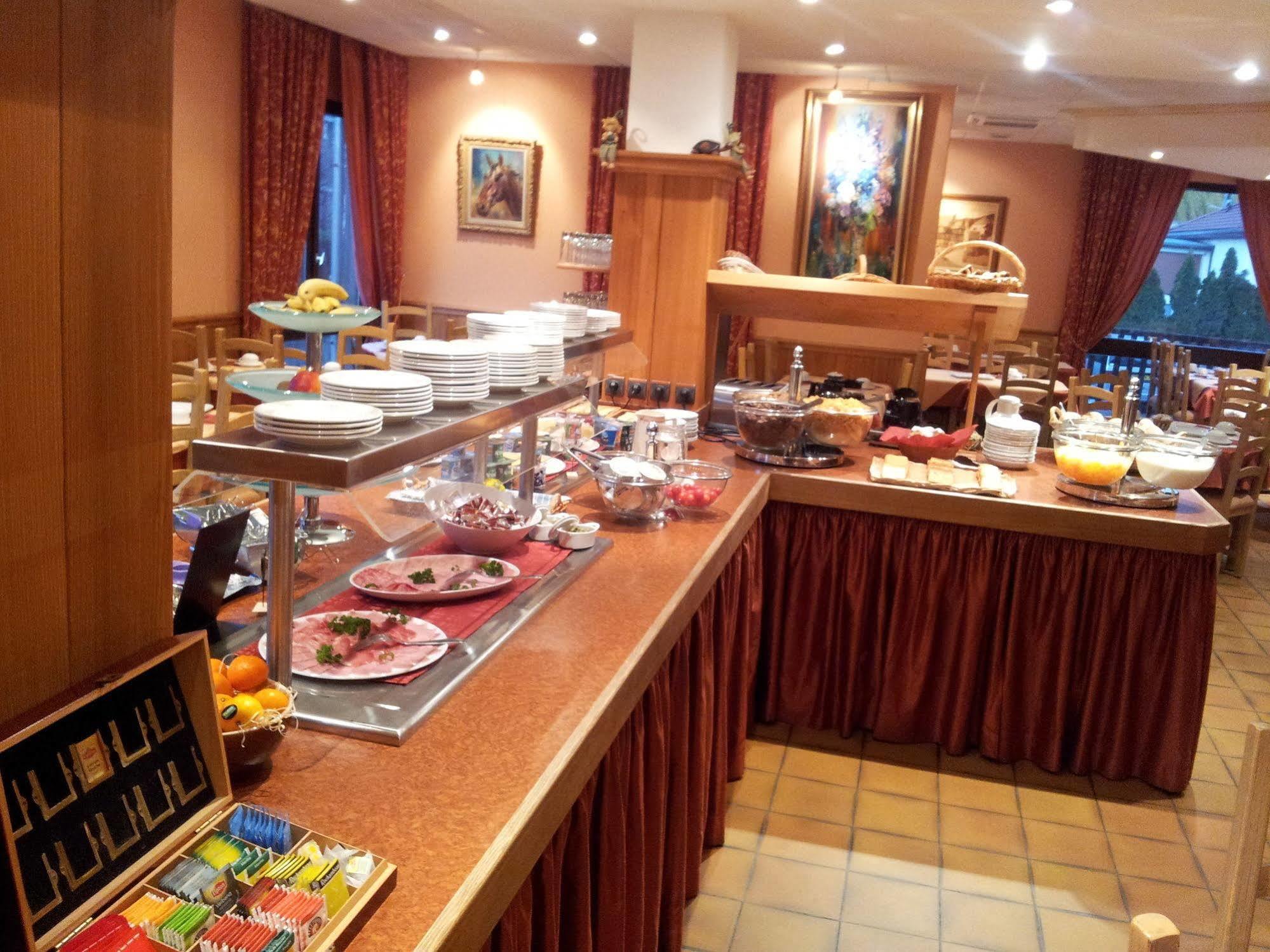 Hotel Le Riquewihr Zewnętrze zdjęcie